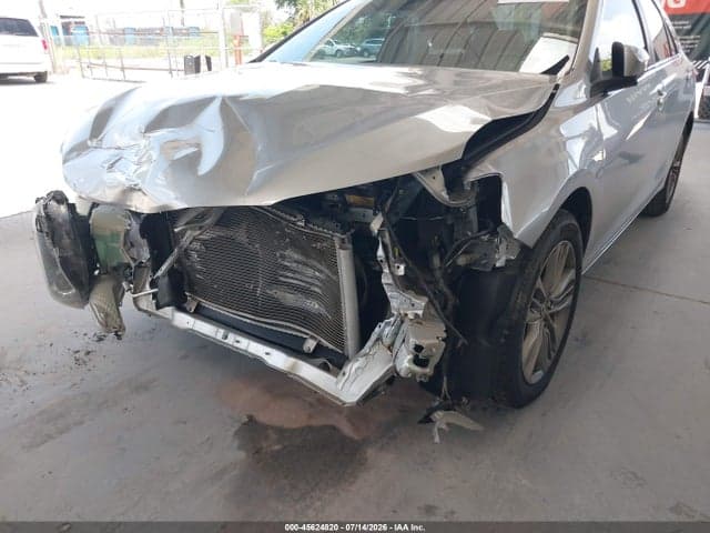 2017 TOYOTA CAMRY SE 6