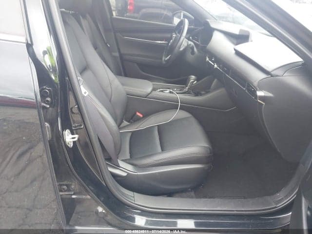 2020 MAZDA MAZDA3 PREFERRED PACKAGE 5