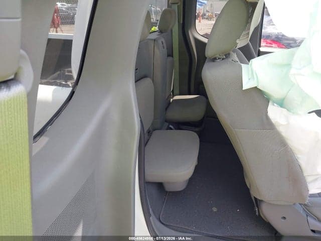2019 NISSAN FRONTIER S 8
