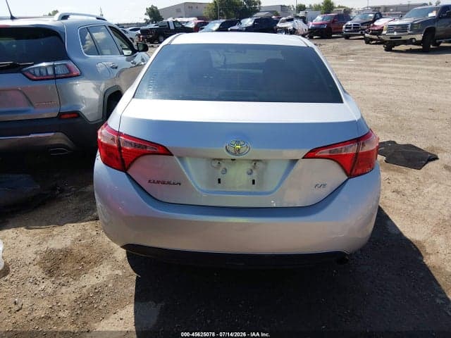 2018 TOYOTA COROLLA LE 17