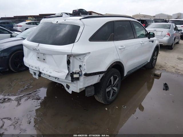 2022 KIA SORENTO S 4