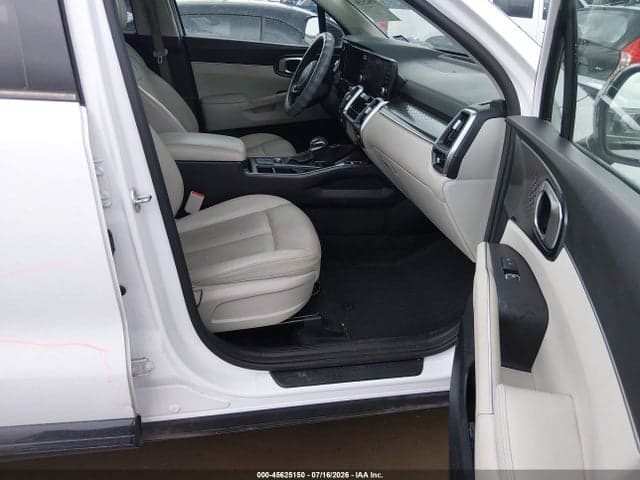 2022 KIA SORENTO S 5