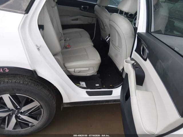 2022 KIA SORENTO S 8