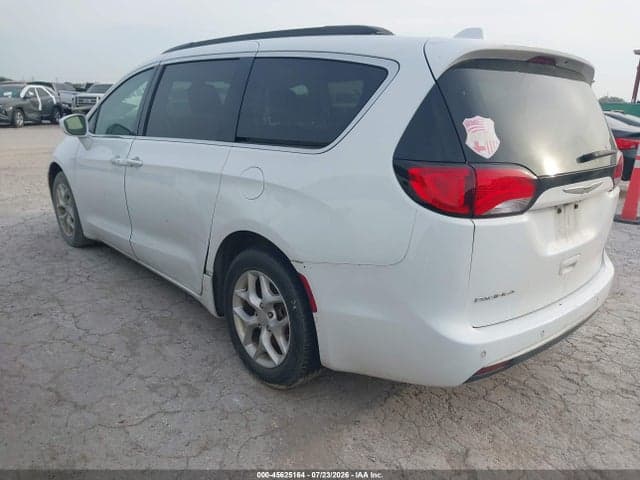 2020 CHRYSLER PACIFICA TOURING 3