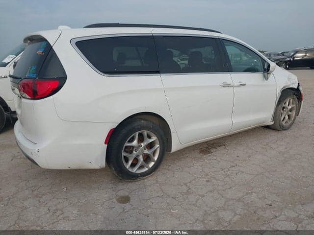 2020 CHRYSLER PACIFICA TOURING 4