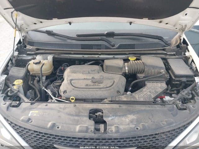 2020 CHRYSLER PACIFICA TOURING 10