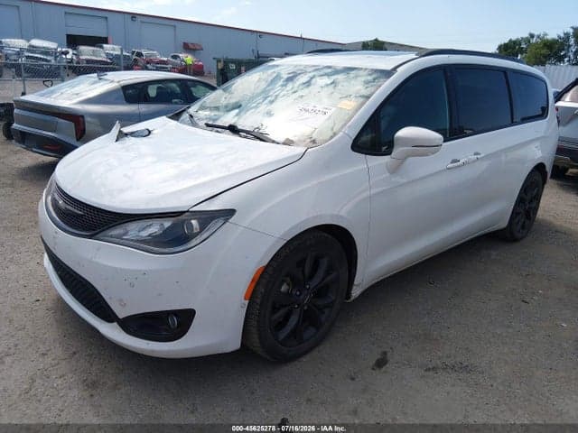 2019 CHRYSLER PACIFICA LIMITED 2
