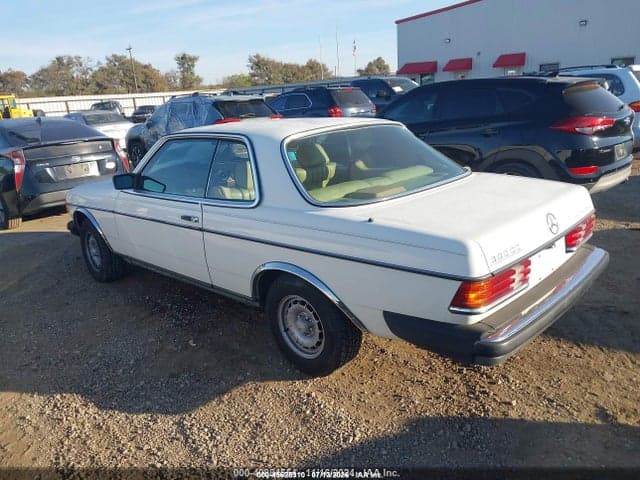 1985 MERCEDES-BENZ 300 CDT 3