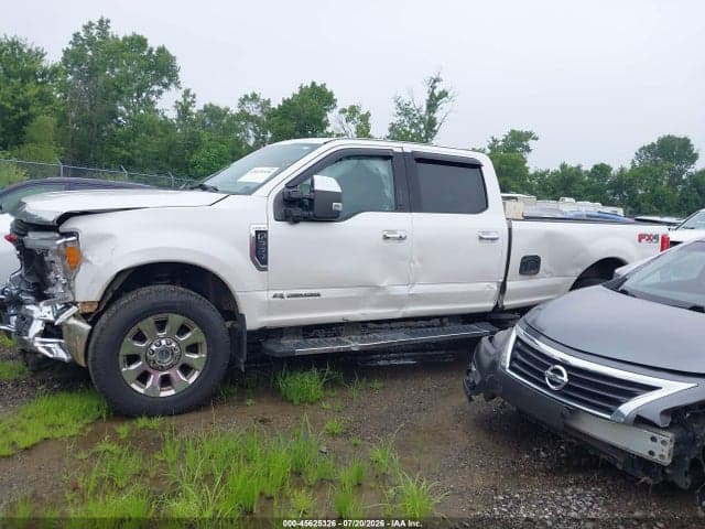 2017 FORD F-350 LARIAT 14