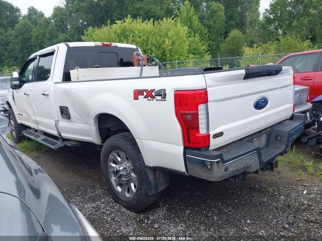 2017 FORD F-350 LARIAT 3