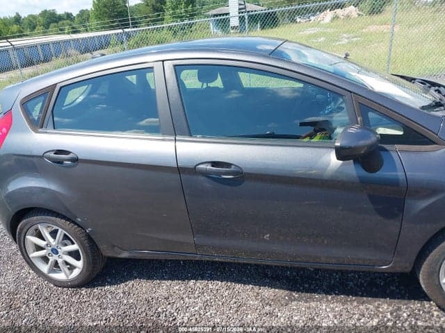2019 FORD FIESTA SE 13