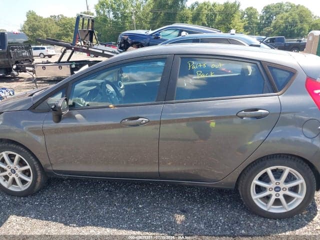 2019 FORD FIESTA SE 14