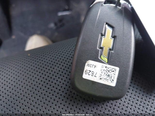 2025 CHEVROLET TRAX FWD 2RS 11