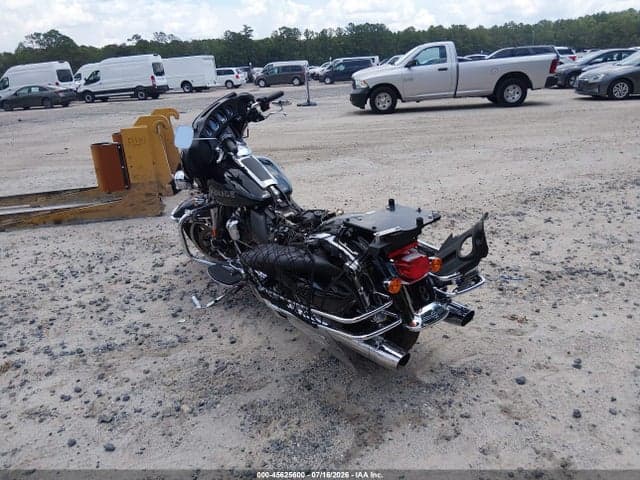 2021 HARLEY-DAVIDSON FLHTP 3