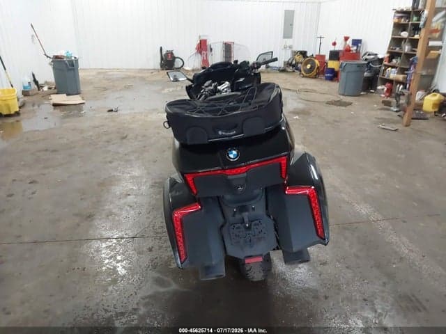 2023 BMW K1600 B 6