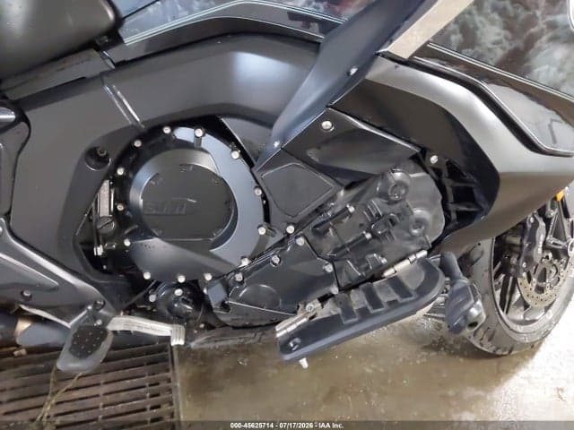 2023 BMW K1600 B 8
