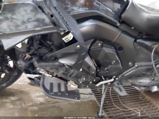 2023 BMW K1600 B 9