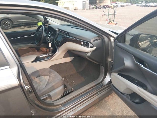 2020 TOYOTA CAMRY LE 5