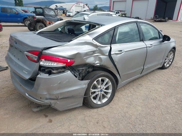 2020 FORD FUSION SE 4