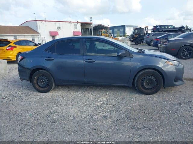 2018 TOYOTA COROLLA LE 13