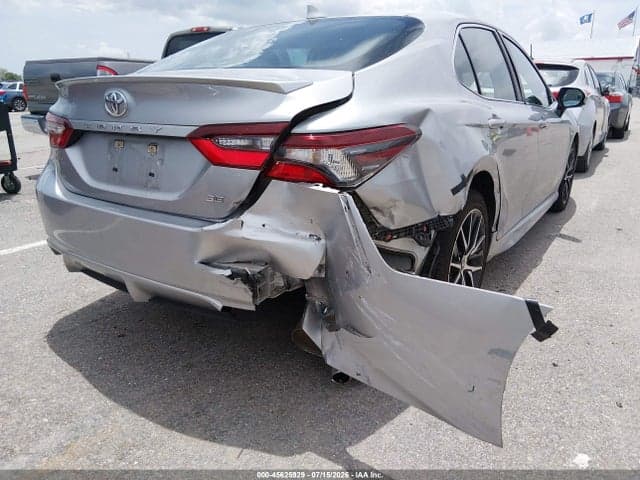 2021 TOYOTA CAMRY SE 6