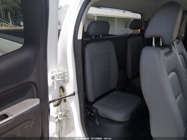 2017 CHEVROLET COLORADO 2WD WT 8