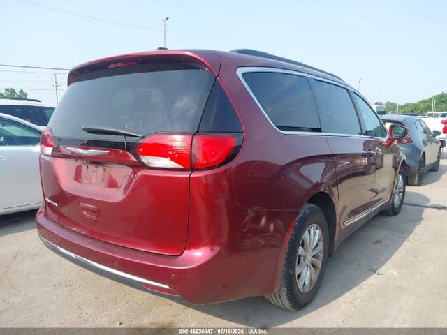 2017 CHRYSLER PACIFICA TOURING-L 4