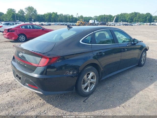 2021 HYUNDAI SONATA SE 4