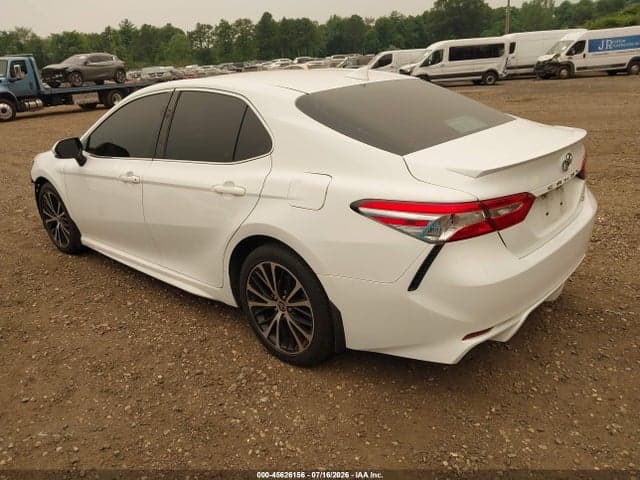2020 TOYOTA CAMRY SE 3