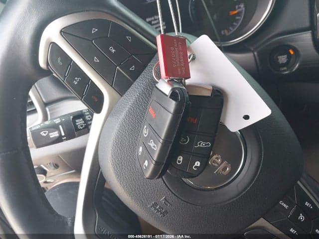 2021 JEEP GRAND CHEROKEE LAREDO X 4X2 11