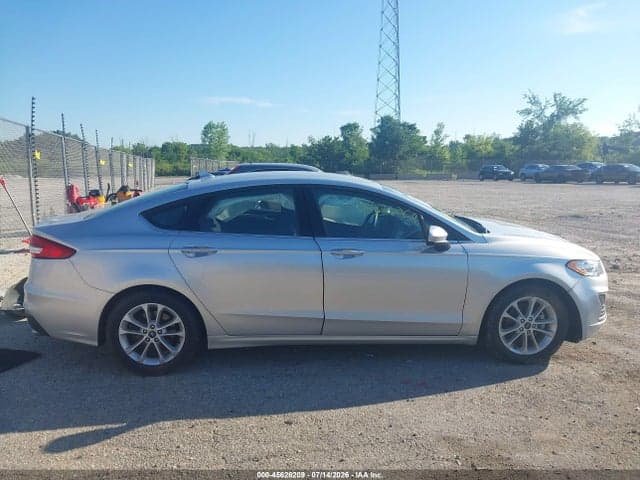 2019 FORD FUSION SE 13