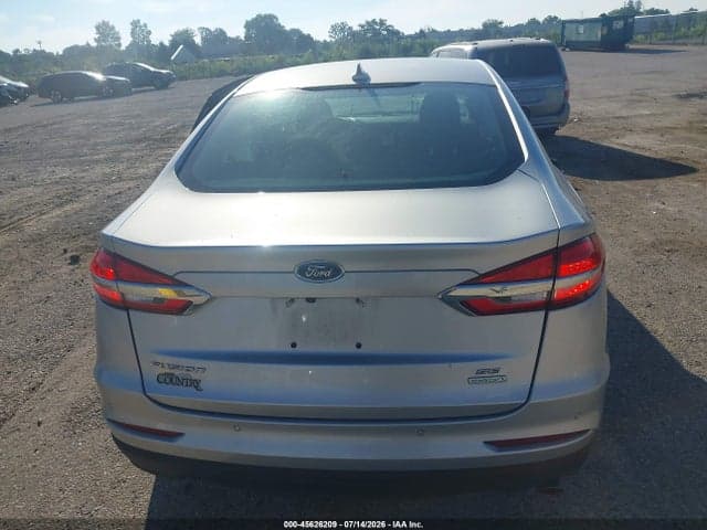 2019 FORD FUSION SE 16