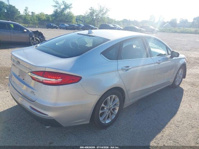 2019 FORD FUSION SE 4