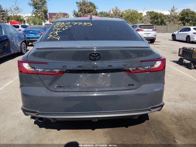 2026 TOYOTA CAMRY SE 18