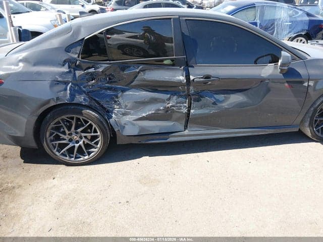 2026 TOYOTA CAMRY SE 6