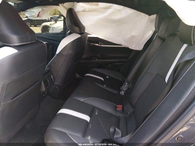 2026 TOYOTA CAMRY SE 8