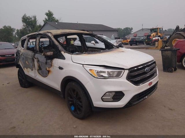 2018 FORD ESCAPE SE 1