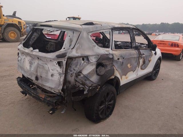 2018 FORD ESCAPE SE 4