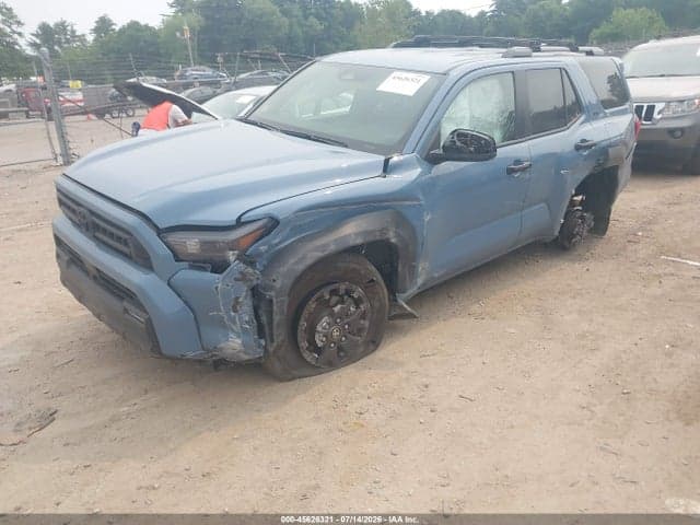 2026 TOYOTA 4RUNNER SR5 2