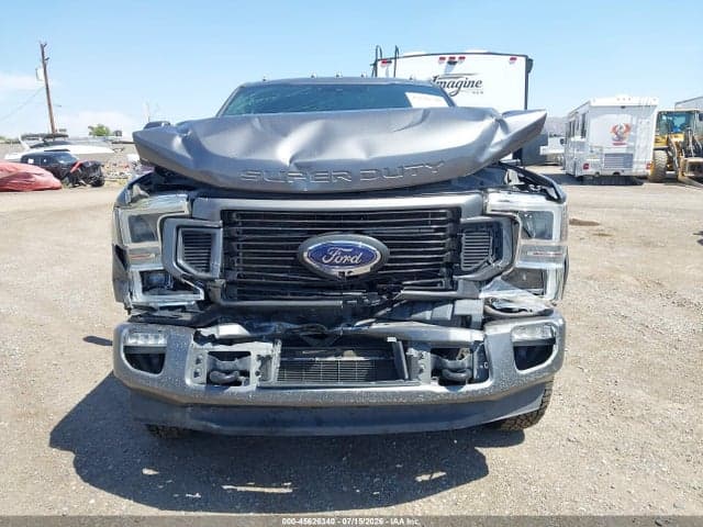 2022 FORD F-350 LARIAT 12