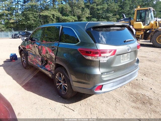 2018 TOYOTA HIGHLANDER LE 3