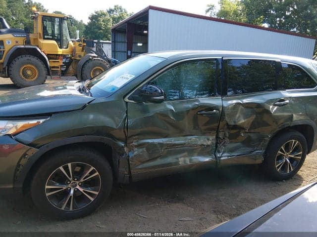 2018 TOYOTA HIGHLANDER LE 6