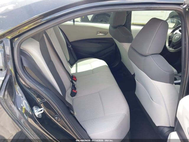 2020 TOYOTA COROLLA LE 8
