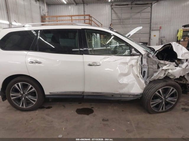 2018 NISSAN PATHFINDER PLATINUM 12