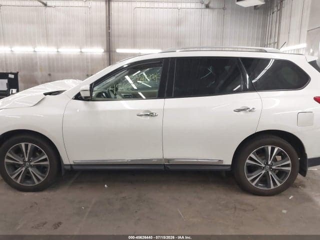2018 NISSAN PATHFINDER PLATINUM 13
