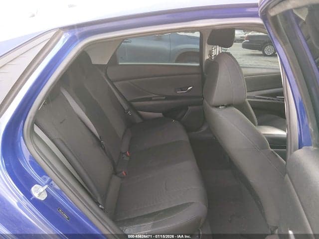 2021 HYUNDAI ELANTRA SE 8