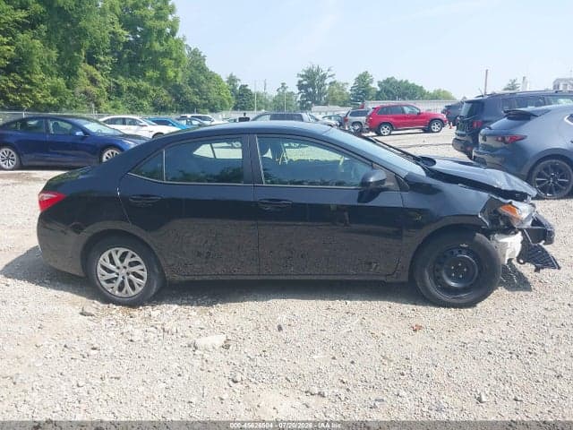 2017 TOYOTA COROLLA LE 14