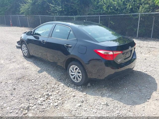 2017 TOYOTA COROLLA LE 3