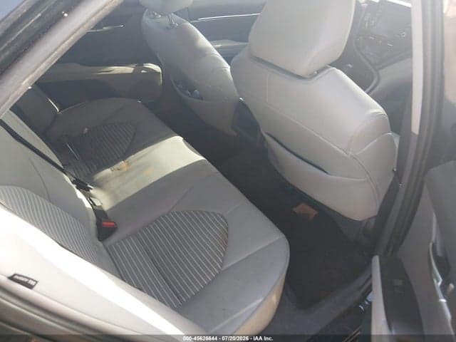 2021 TOYOTA CAMRY SE 8