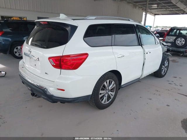 2019 NISSAN PATHFINDER SL 4
